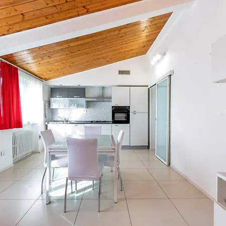 Apartament Nel Cuore Di A Due Passi Dal Mare